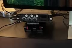 Sound Devices MixPre Recorder am Schreibtisch
