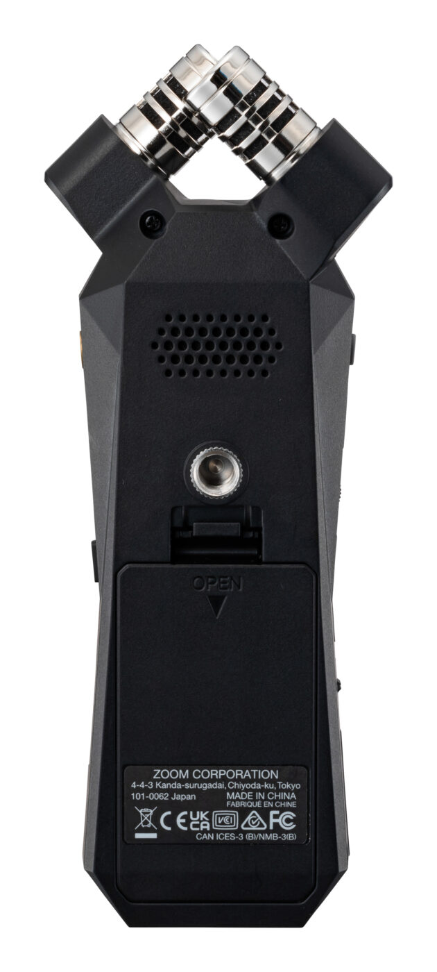 Rückseite des H1essential mit Gewinde